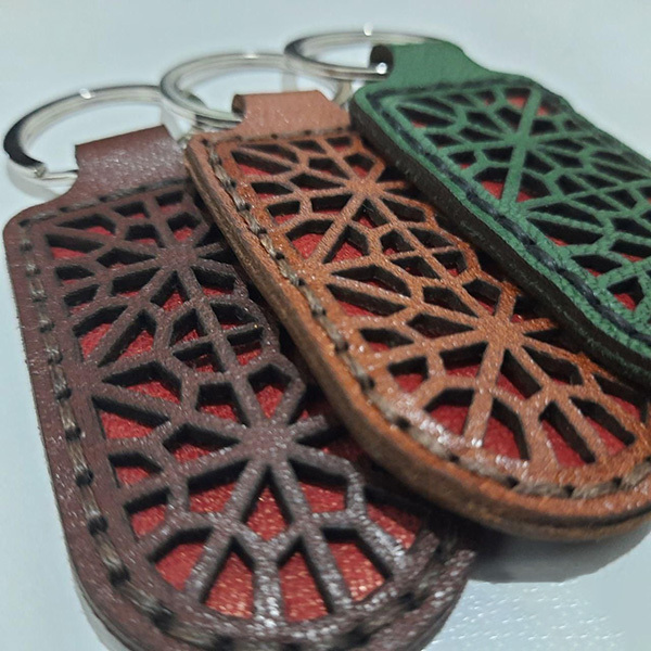 الگوی جاسوئیچی چرمی